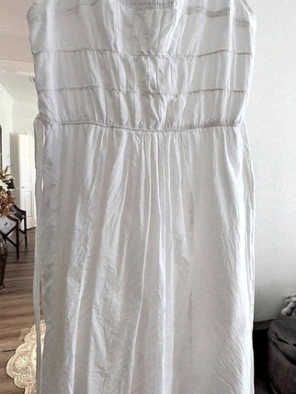 Mossino Supply Co. - Women's White Shirred Dress Size XS - Like New - Picture 2 of 11